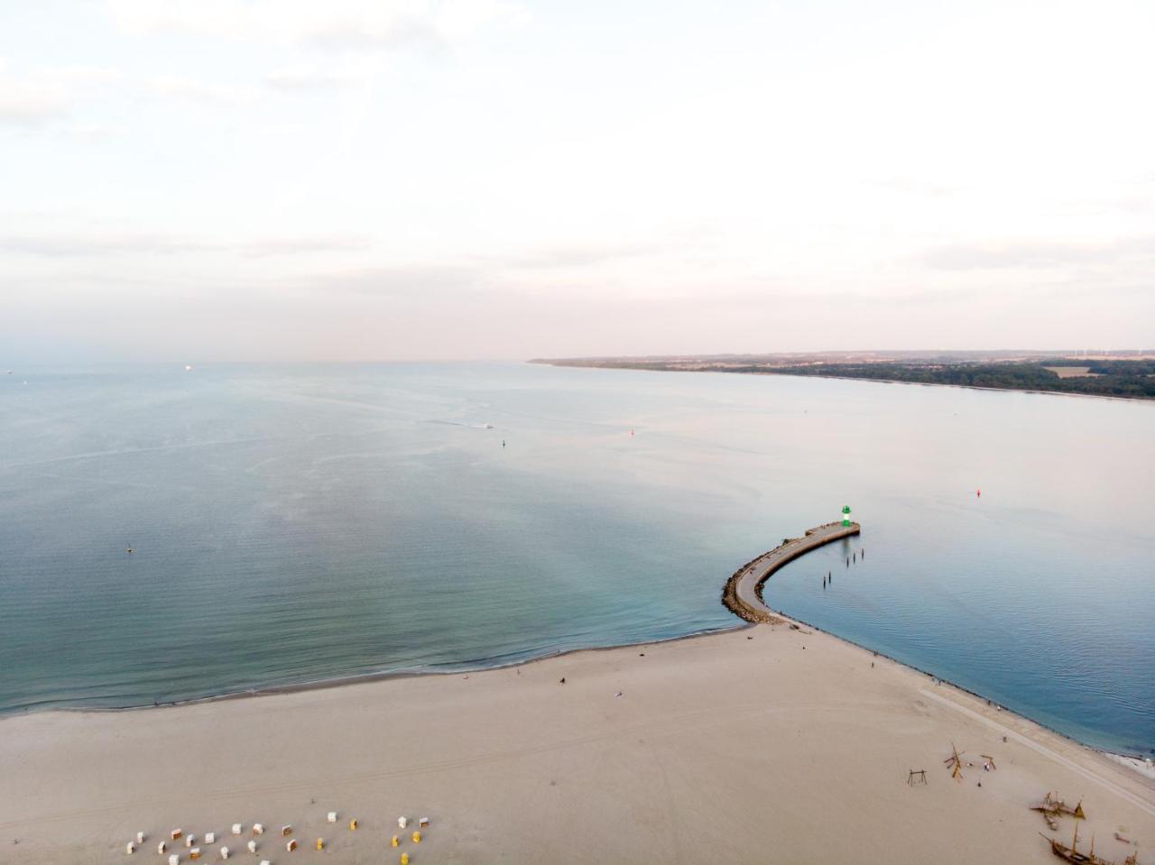 Hotel Aja Travemunde Lubeka Zewnętrze zdjęcie